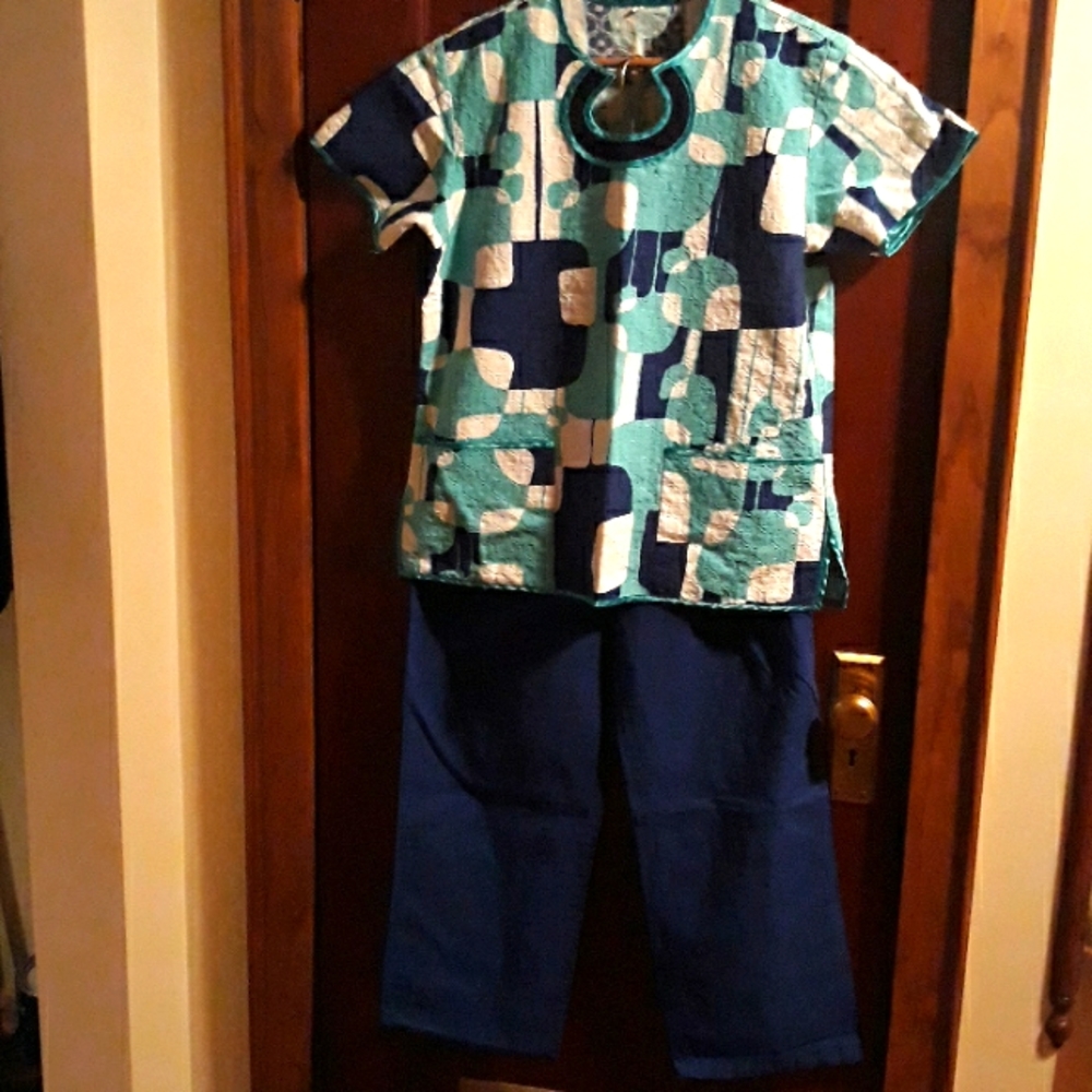 Scrubs LG blue pants..SM multi blue shirt